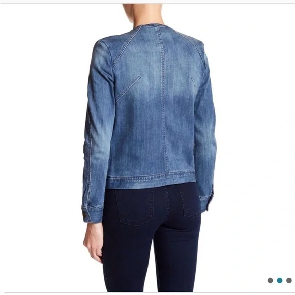 Asymmetrical front zipping denim jacket - Picture 2 of 3